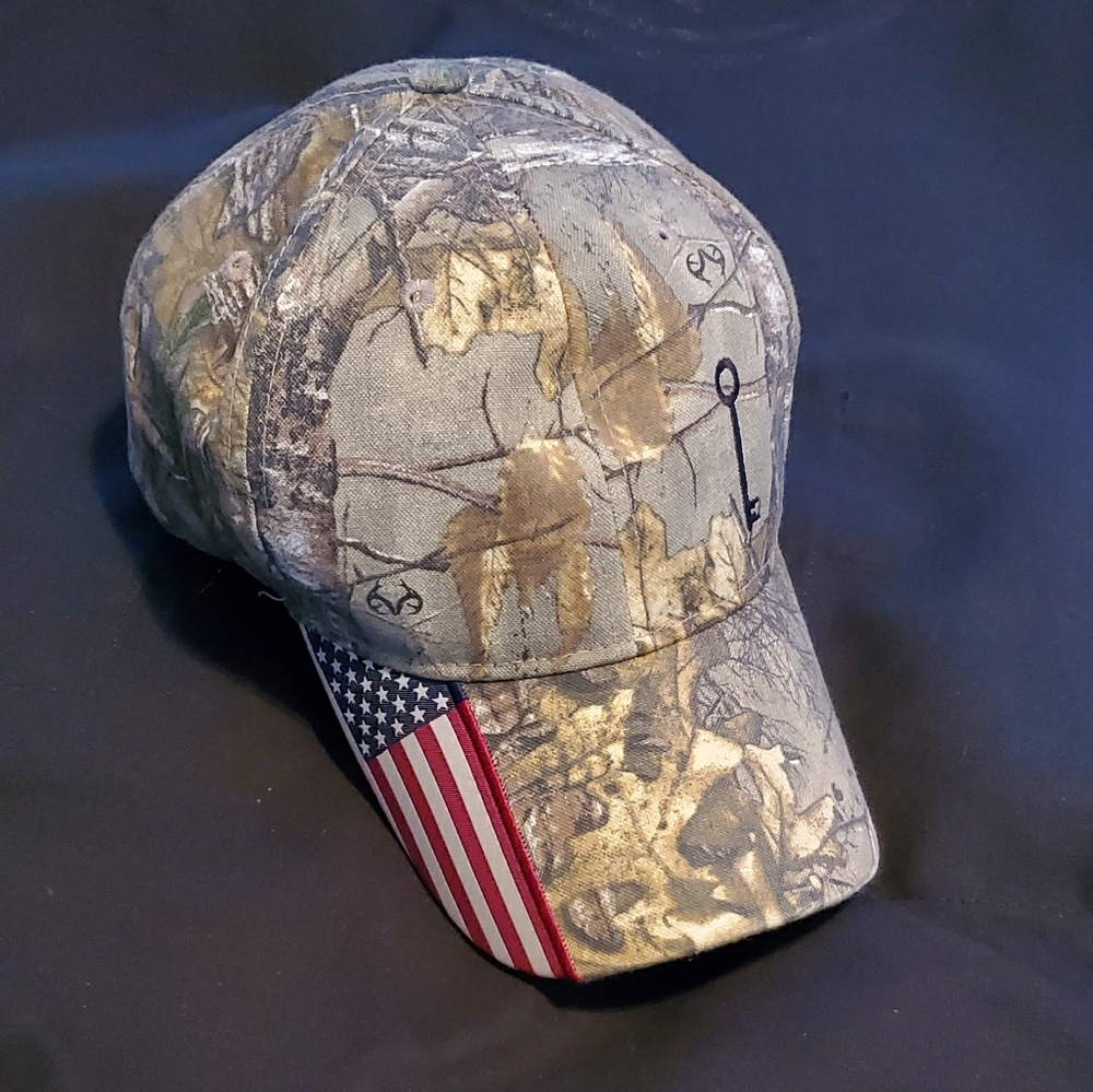LARCENY USA BOURBON Camo Hunting hat cap
